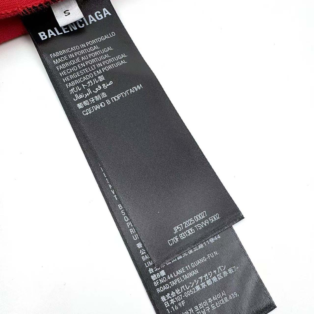 Balenciaga Cursive T-shirt Medium Fit in Red/black - DesignerGu