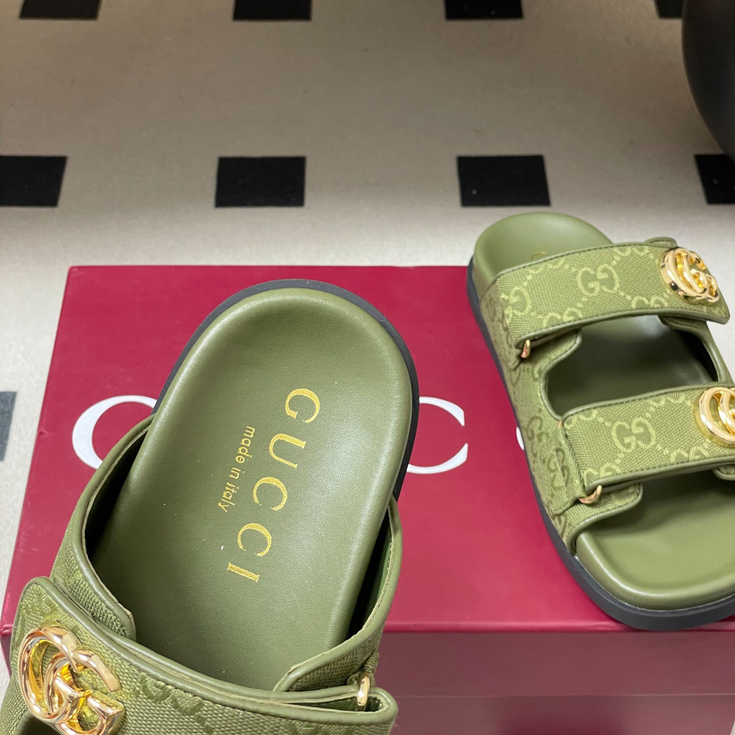 Gucci Sandal With Double G - DesignerGu