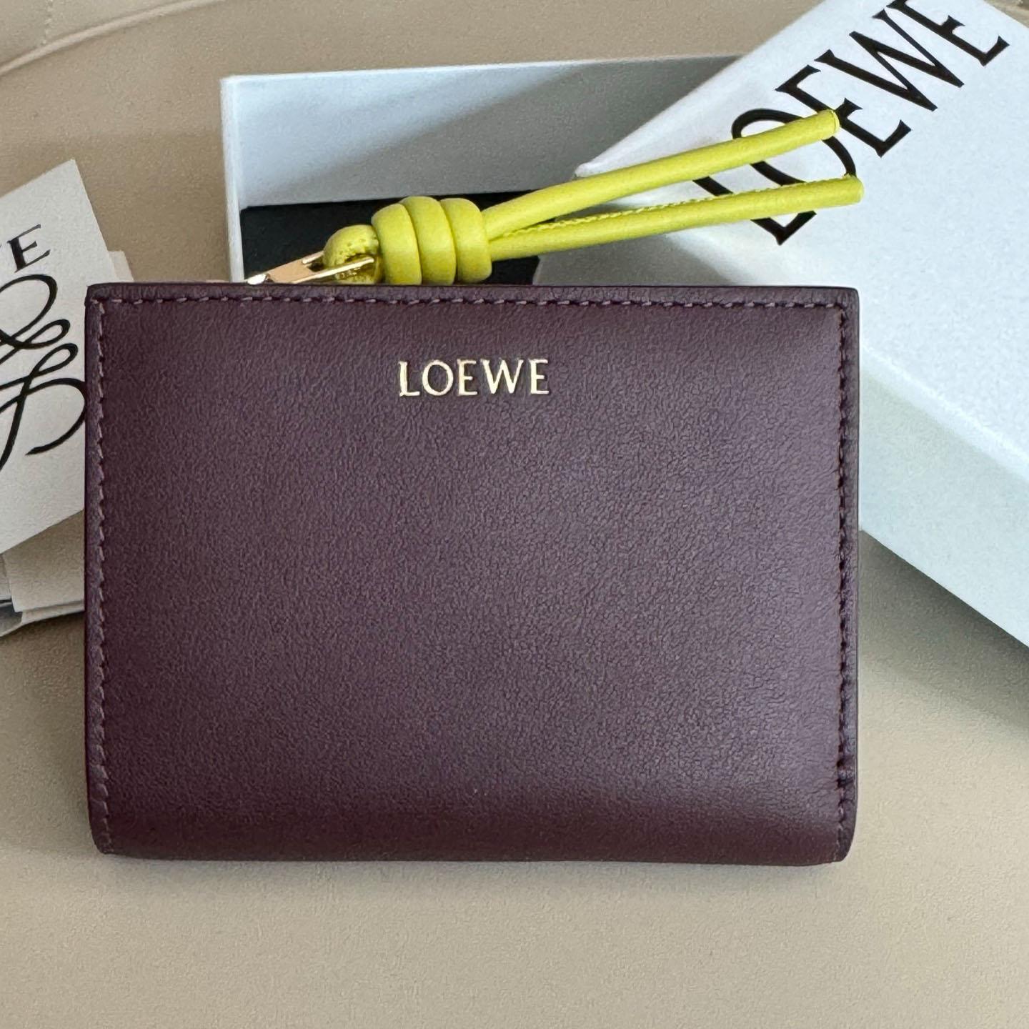 Loewe Knot Compact Wallet - DesignerGu