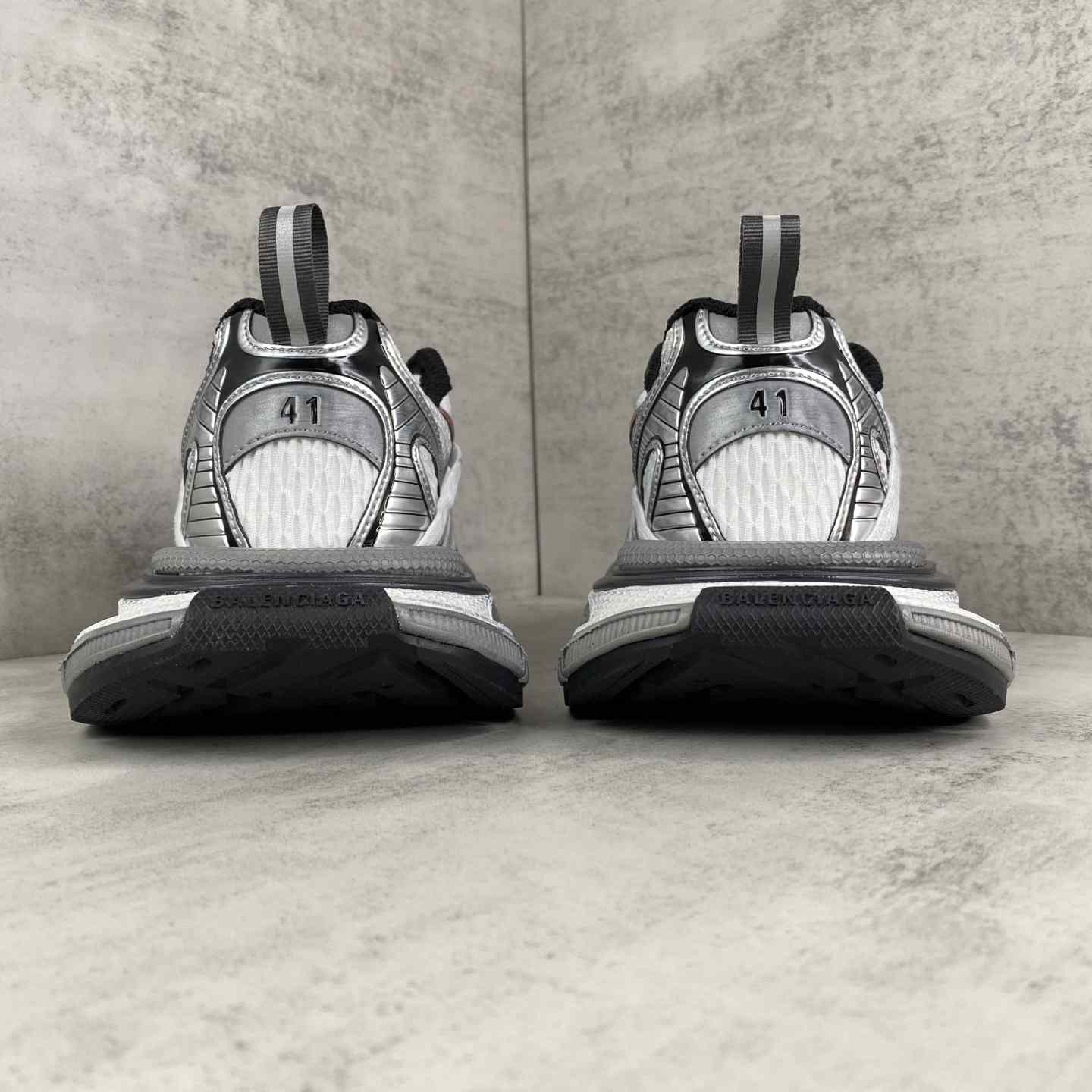 Balenciaga 3XL Extreme Laces B Sneaker - DesignerGu