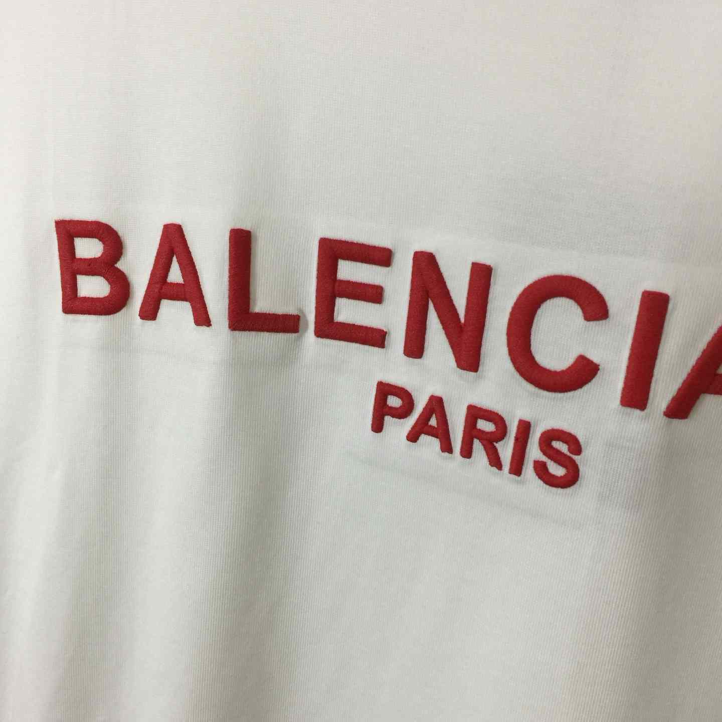 Balenciaga T-shirt Medium Fit  - DesignerGu