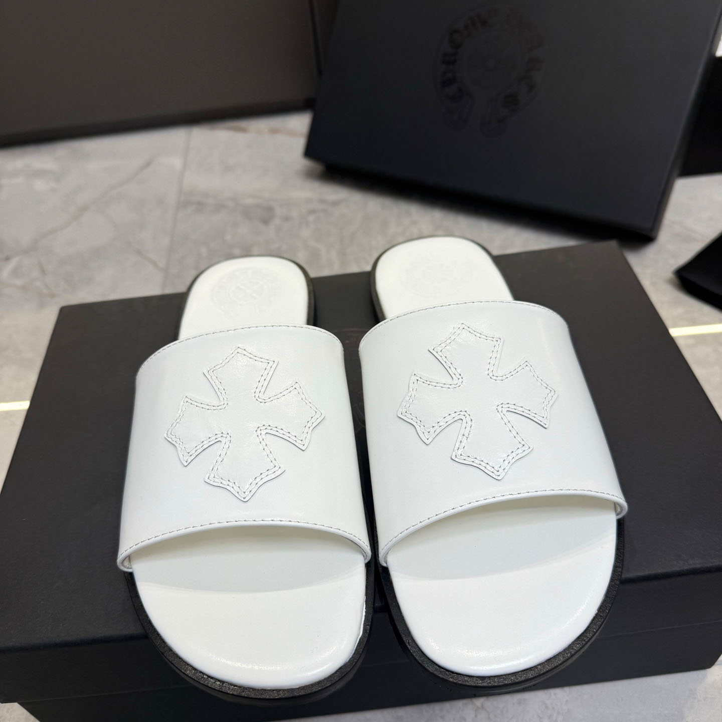 Chrome Hearts White Leather Slide Sandals - DesignerGu