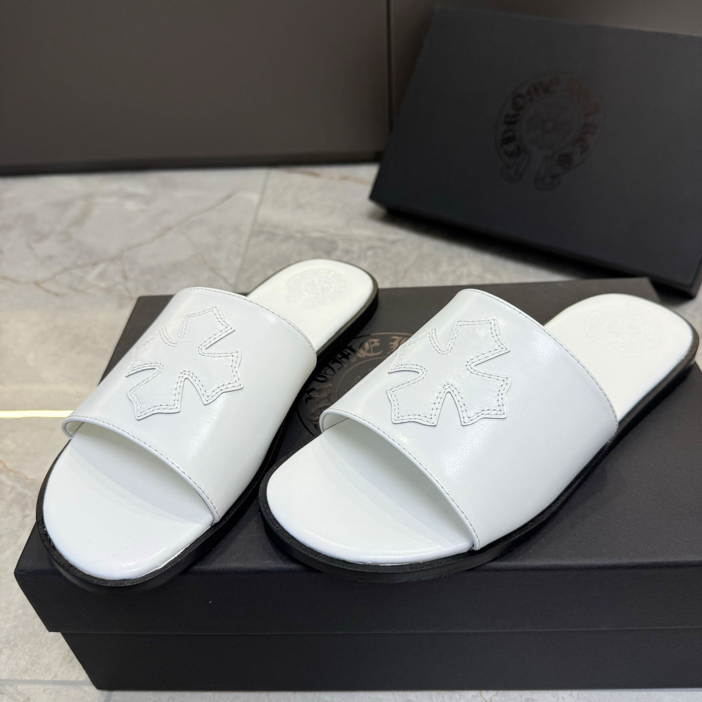 Chrome Hearts White Leather Slide Sandals - DesignerGu