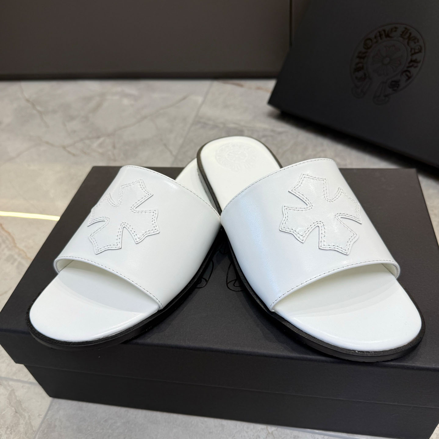 Chrome Hearts White Leather Slide Sandals - DesignerGu