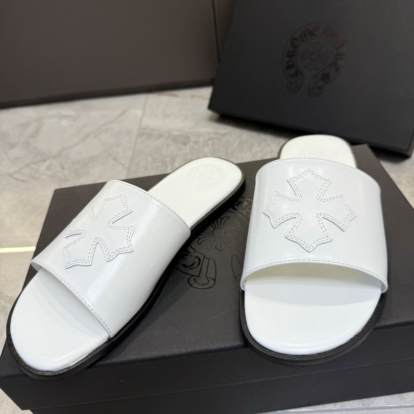 Chrome Hearts White Leather Slide Sandals - DesignerGu