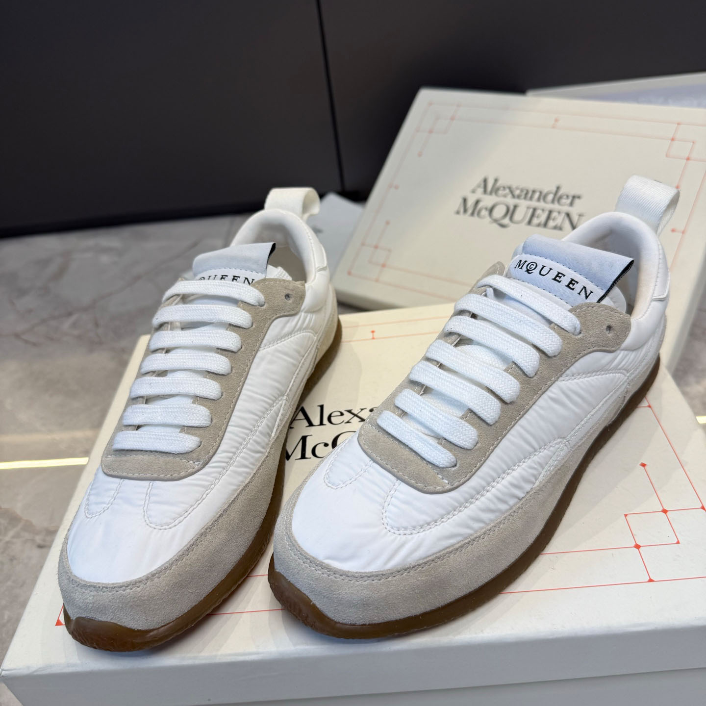 Alexander McQueen EC1 Sneaker In White - DesignerGu