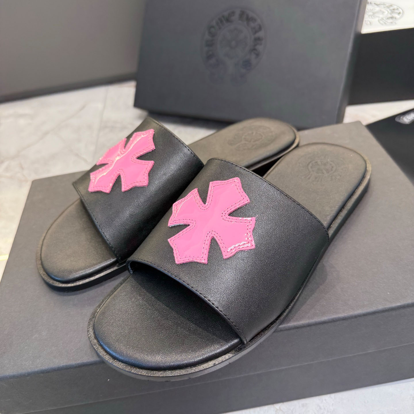 Chrome Hearts Pink Patent Plus Patch Slide Slippers - DesignerGu