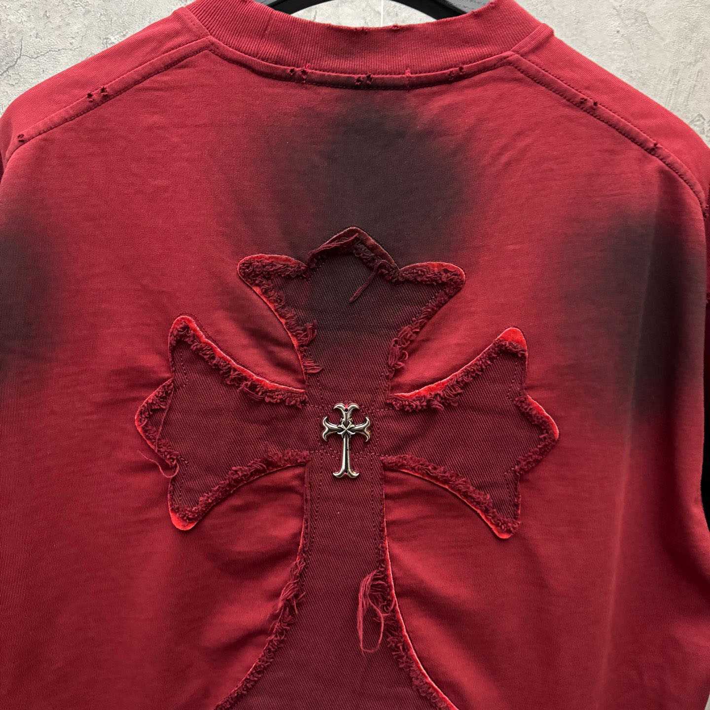 Chrome Hearts Red Hand-Embroidered Distressed Cross  Crewneck Tee - DesignerGu