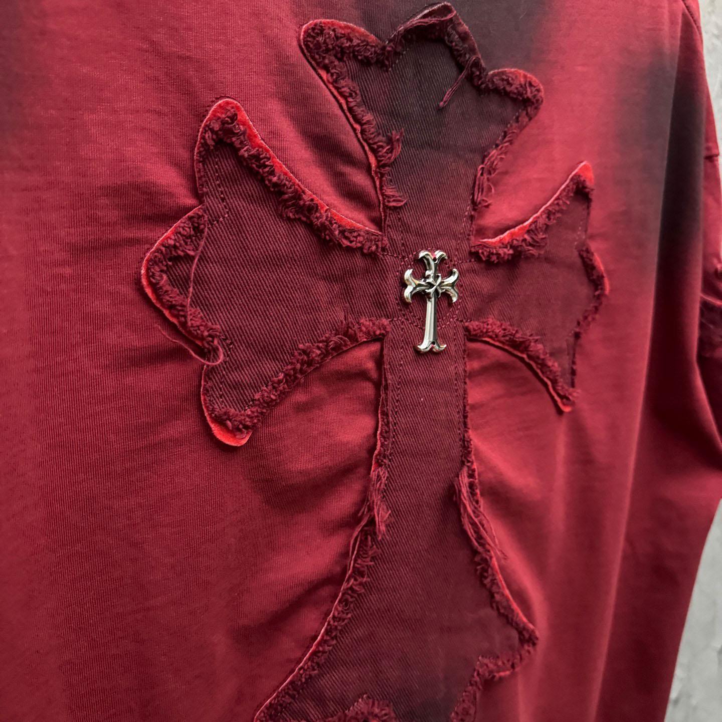 Chrome Hearts Red Hand-Embroidered Distressed Cross  Crewneck Tee - DesignerGu