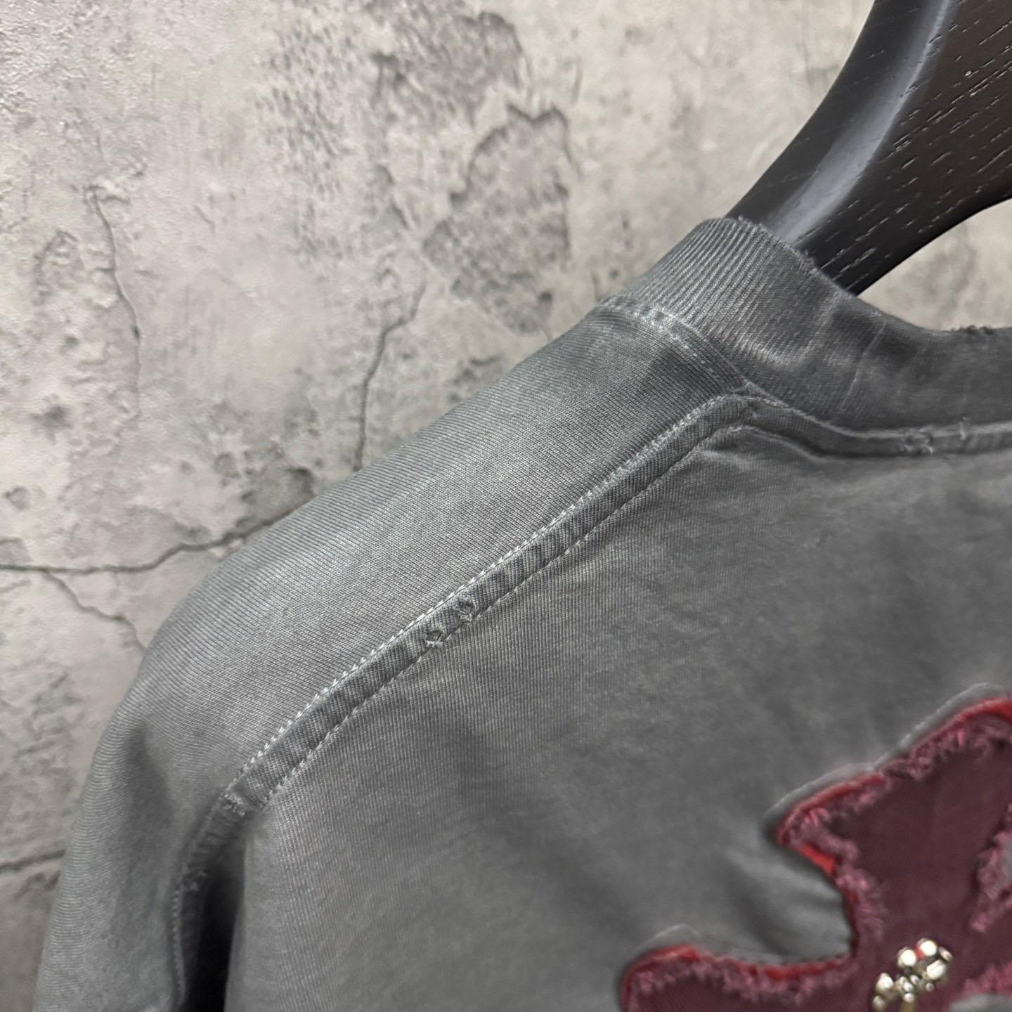 Chrome Hearts Grey Hand-Embroidered Distressed Cross  Crewneck Tee - DesignerGu