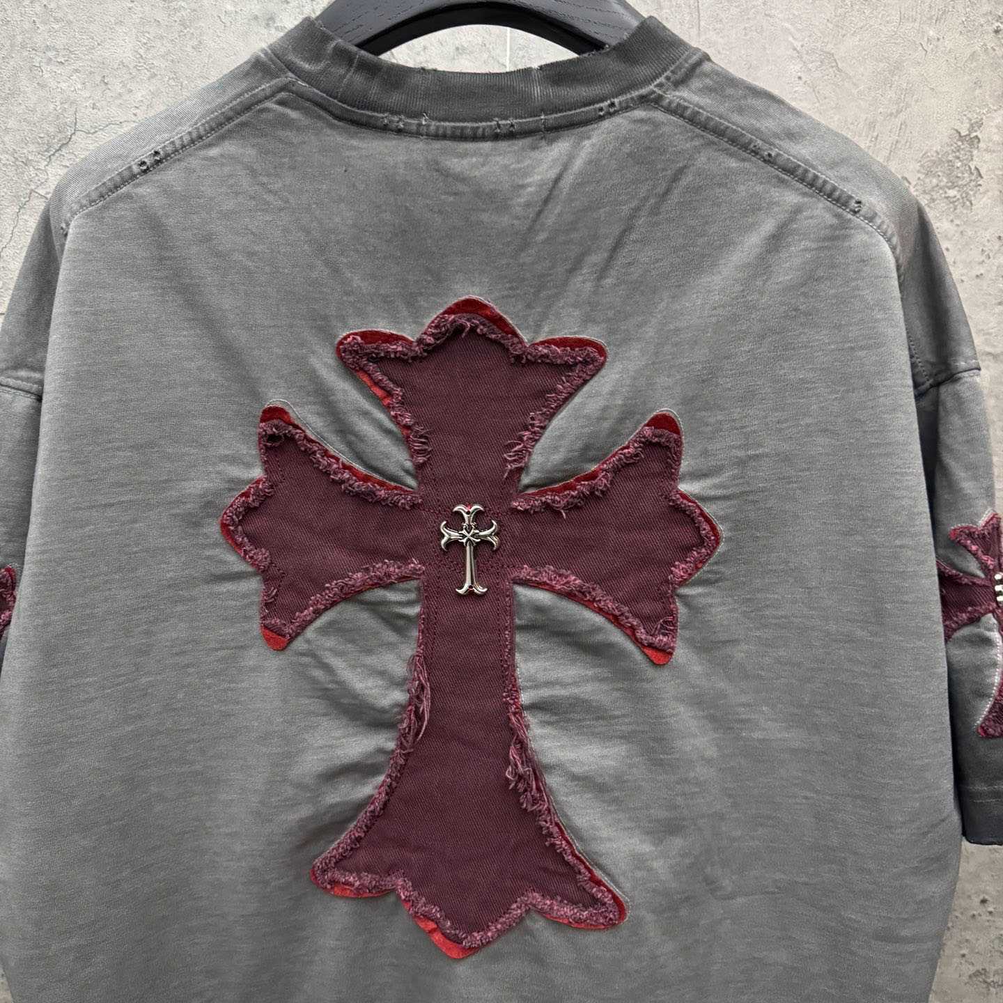 Chrome Hearts Grey Hand-Embroidered Distressed Cross  Crewneck Tee - DesignerGu