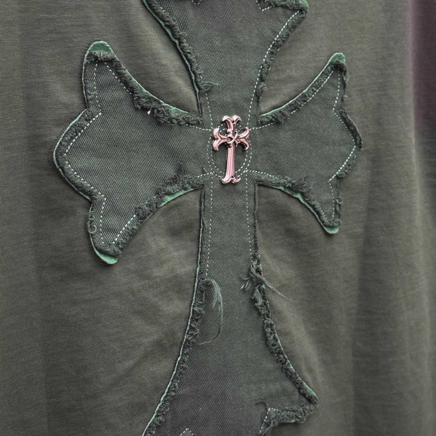 Chrome Hearts Green Hand-Embroidered Distressed Cross  Crewneck Tee - DesignerGu