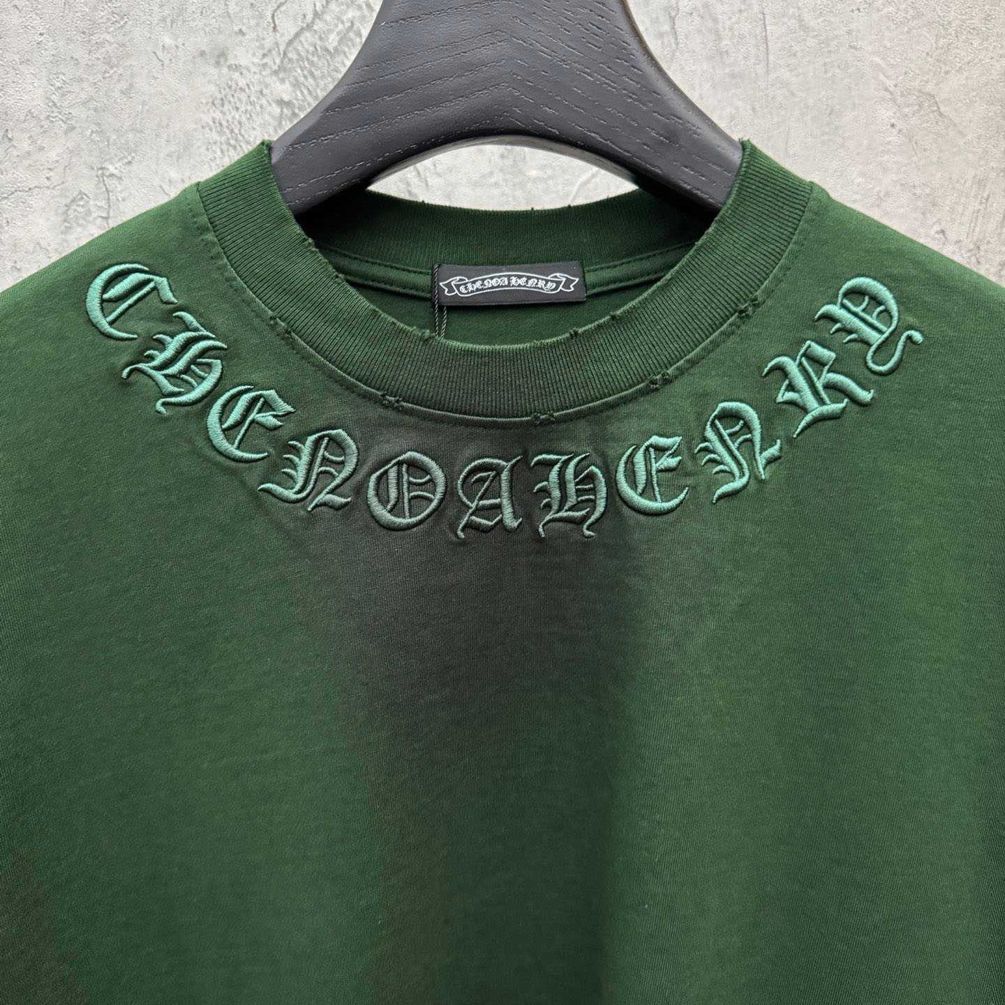 Chrome Hearts Green Hand-Embroidered Distressed Cross  Crewneck Tee - DesignerGu