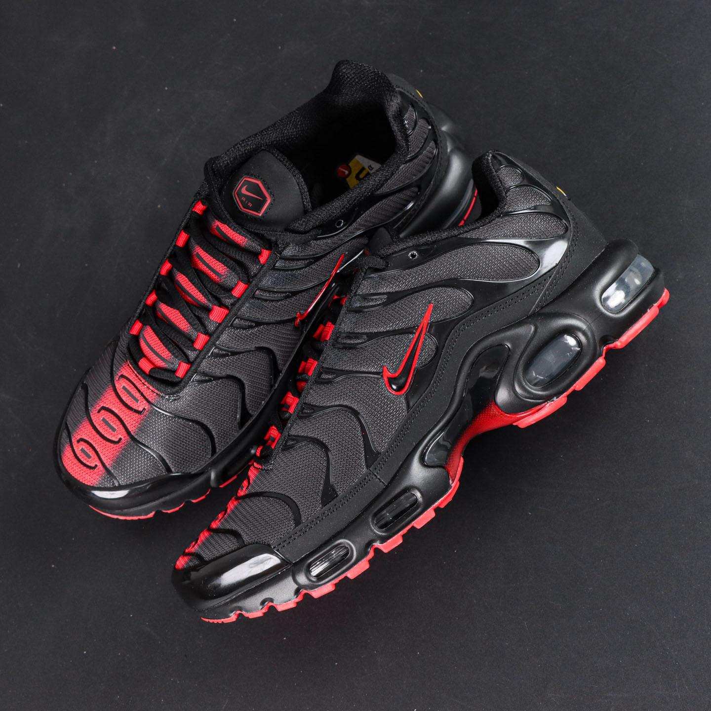 Nike Air Max Plus 'Sith Lightsaber'  IM4868-010  - DesignerGu