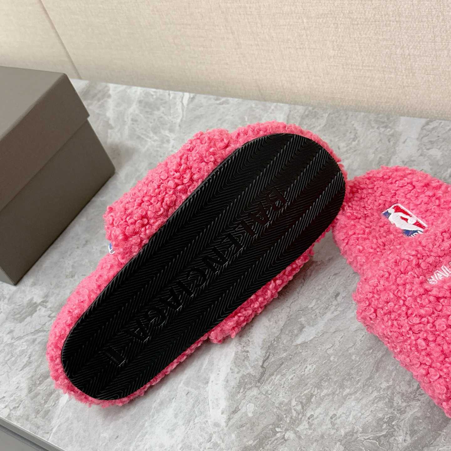 Balenciaga | Nba Collaboration Furry Open Mule - DesignerGu
