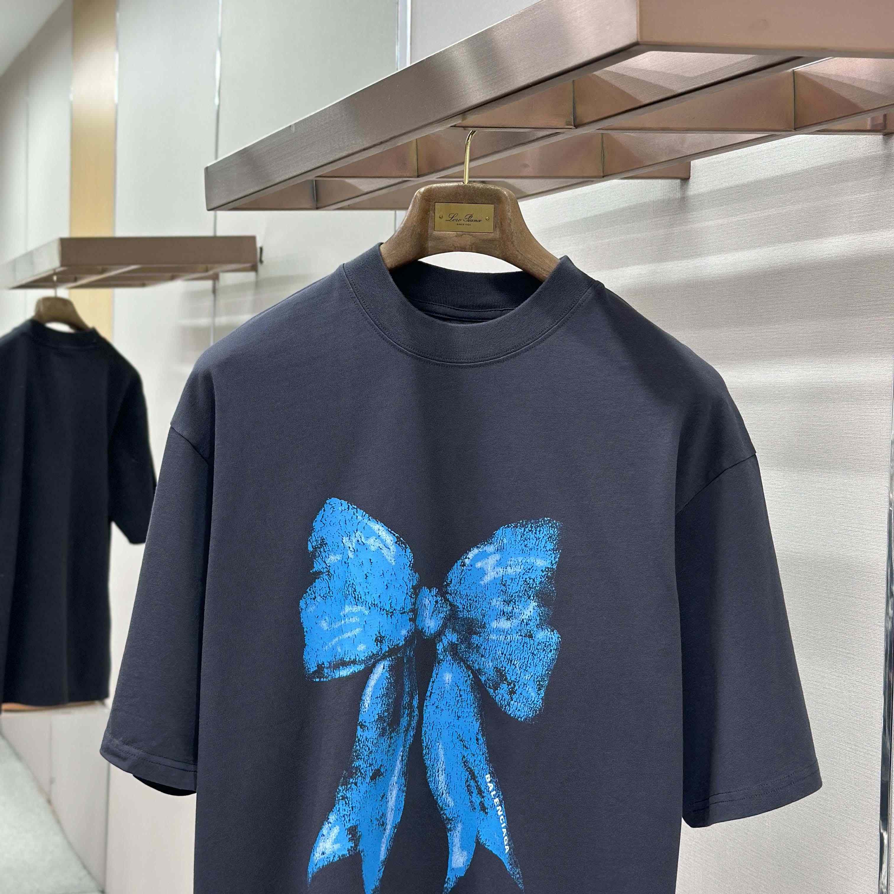 Balenciaga Bow Oversized t-shirt - DesignerGu