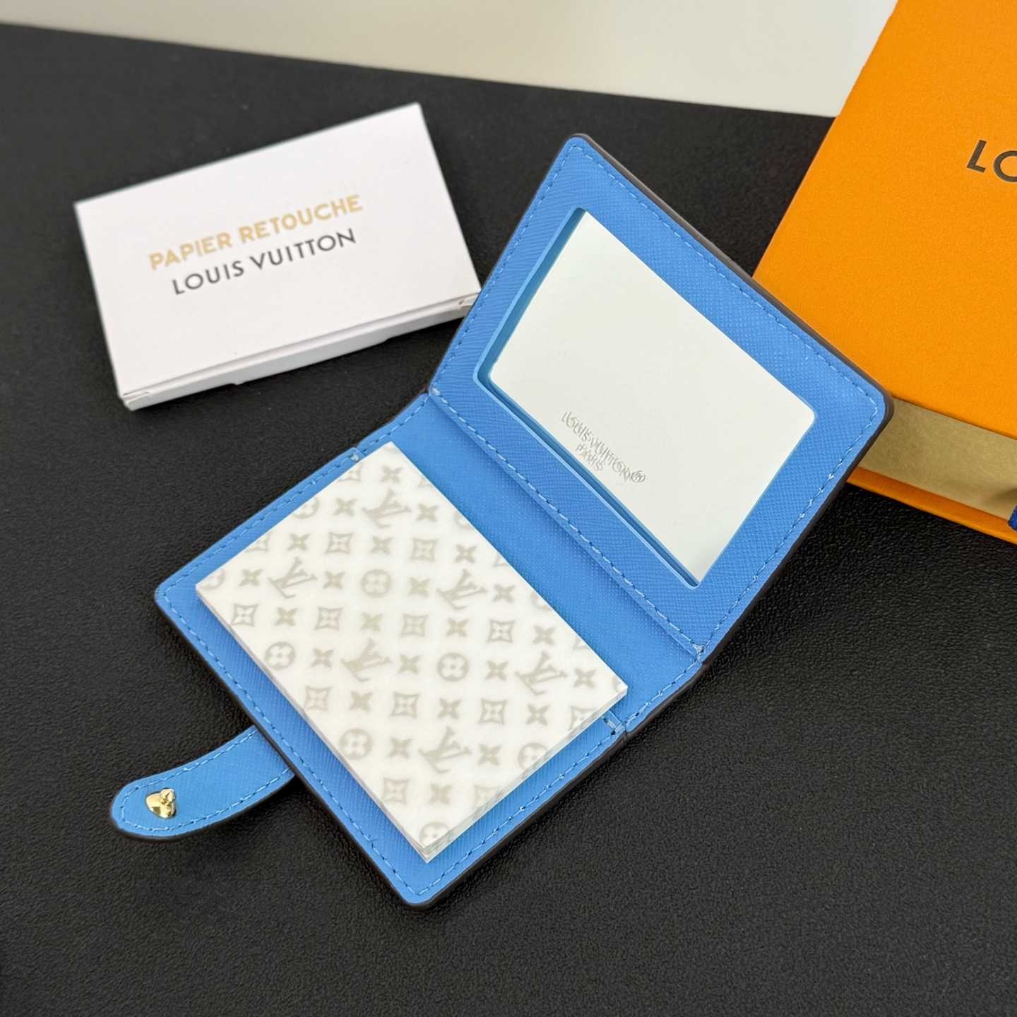 Louis Vuitton Mattifying Paper Case - DesignerGu