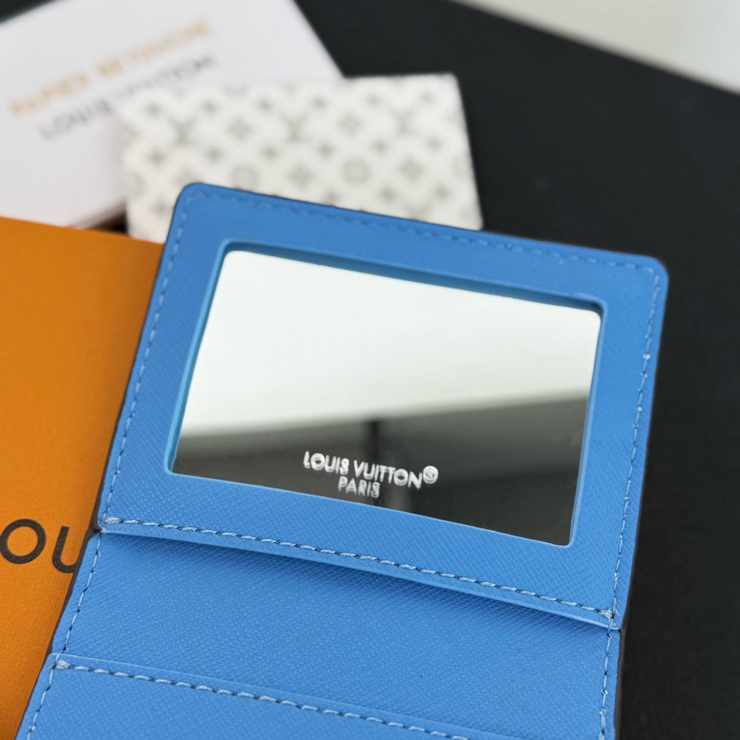 Louis Vuitton Mattifying Paper Case - DesignerGu