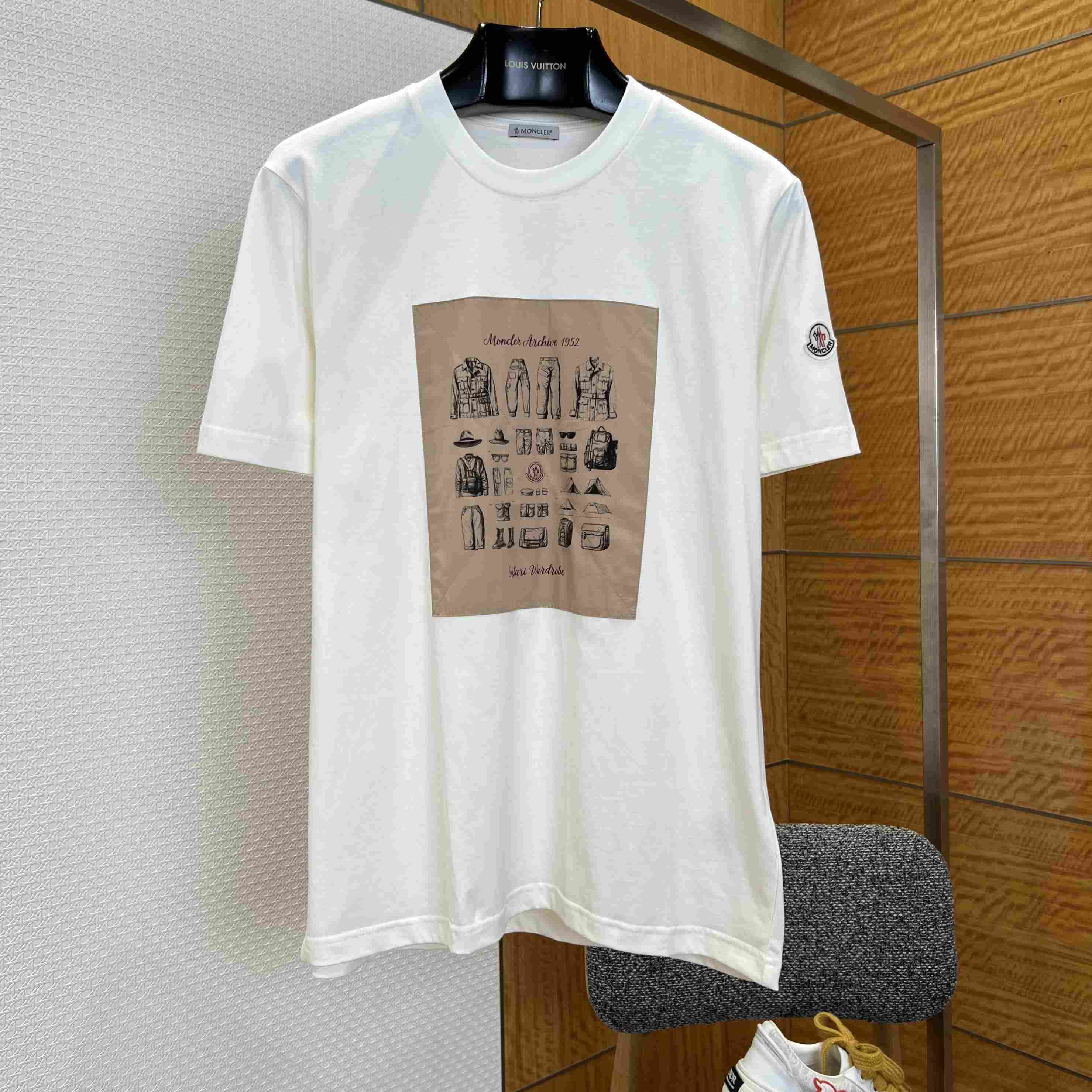 Moncler  Safari Wardrobe-Print Cotton T-Shirt - DesignerGu