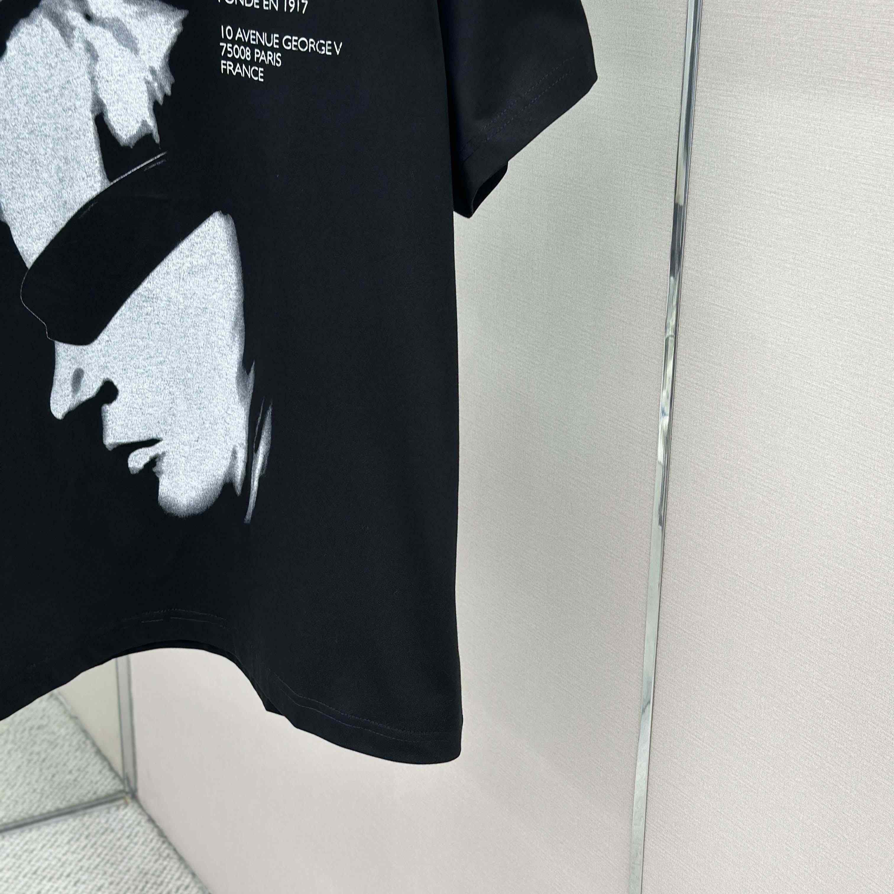 Balenciaga Lady In Shades Oversized T-Shirt  - DesignerGu