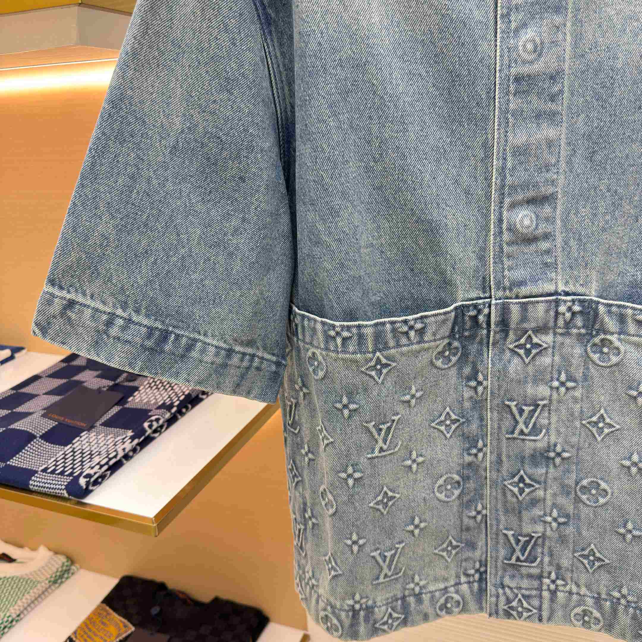 Louis Vuitton Short Sleeve Denim Workwear Shirt - DesignerGu