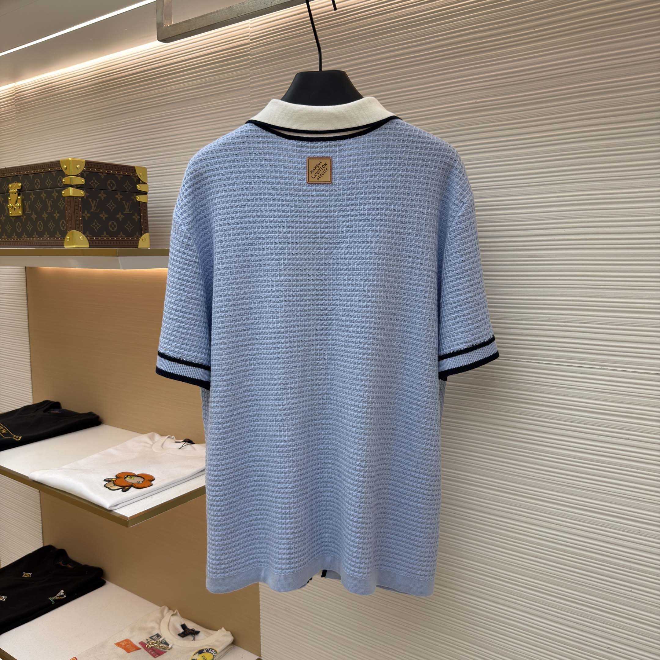 Louis Vuitton Waffle Signature Short-Sleeved Shirt   1AK6WW - DesignerGu