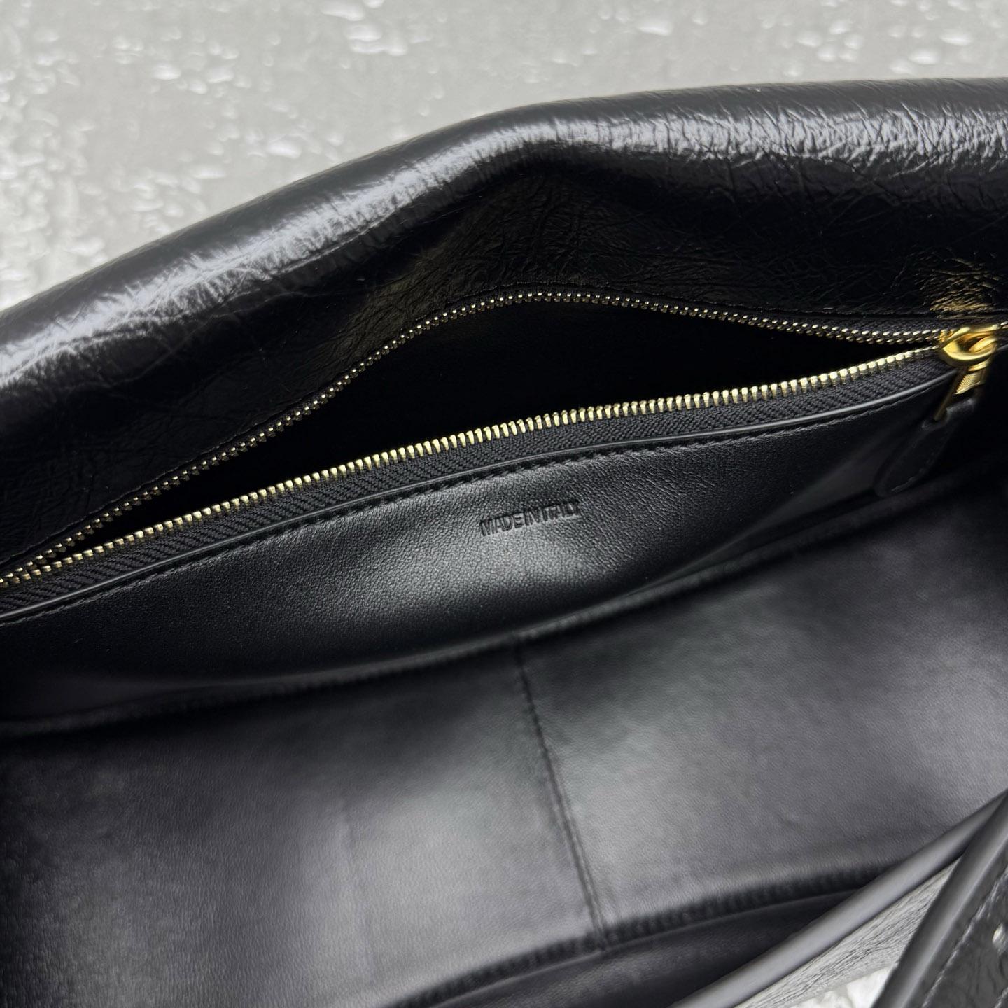 Balenciaga  Clicca Shoulder Bag - DesignerGu