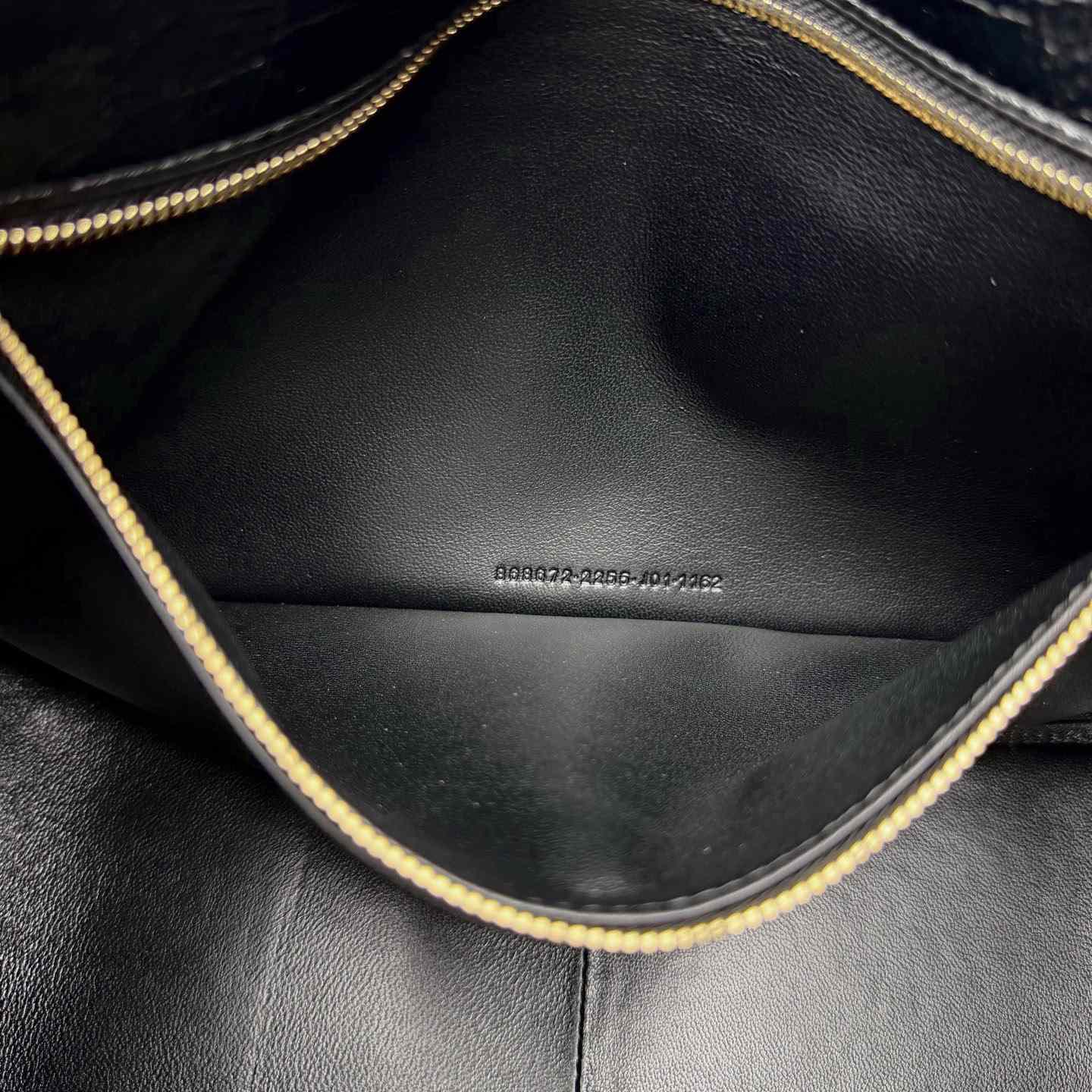 Balenciaga  Clicca Shoulder Bag - DesignerGu