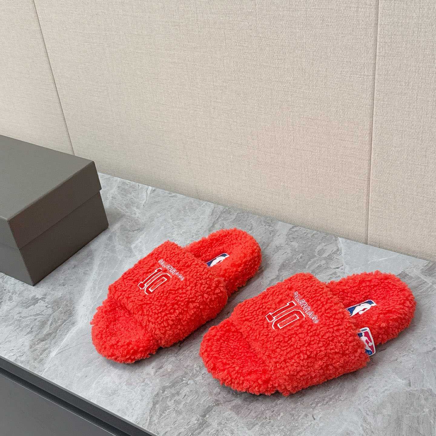 Balenciaga | Nba Collaboration Furry Open Mule - DesignerGu