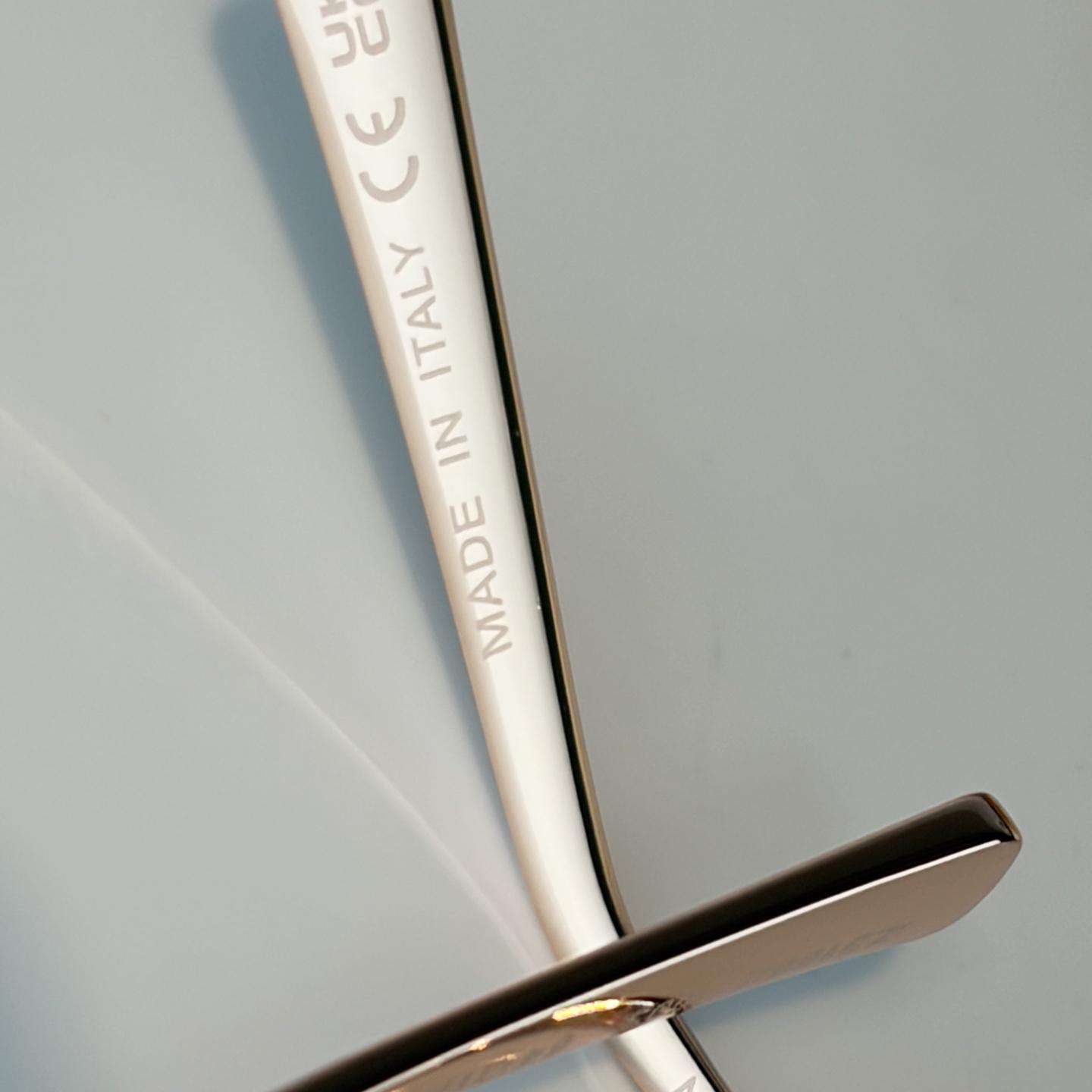 Louis Vuitton Z3166U Sunglasses    - DesignerGu