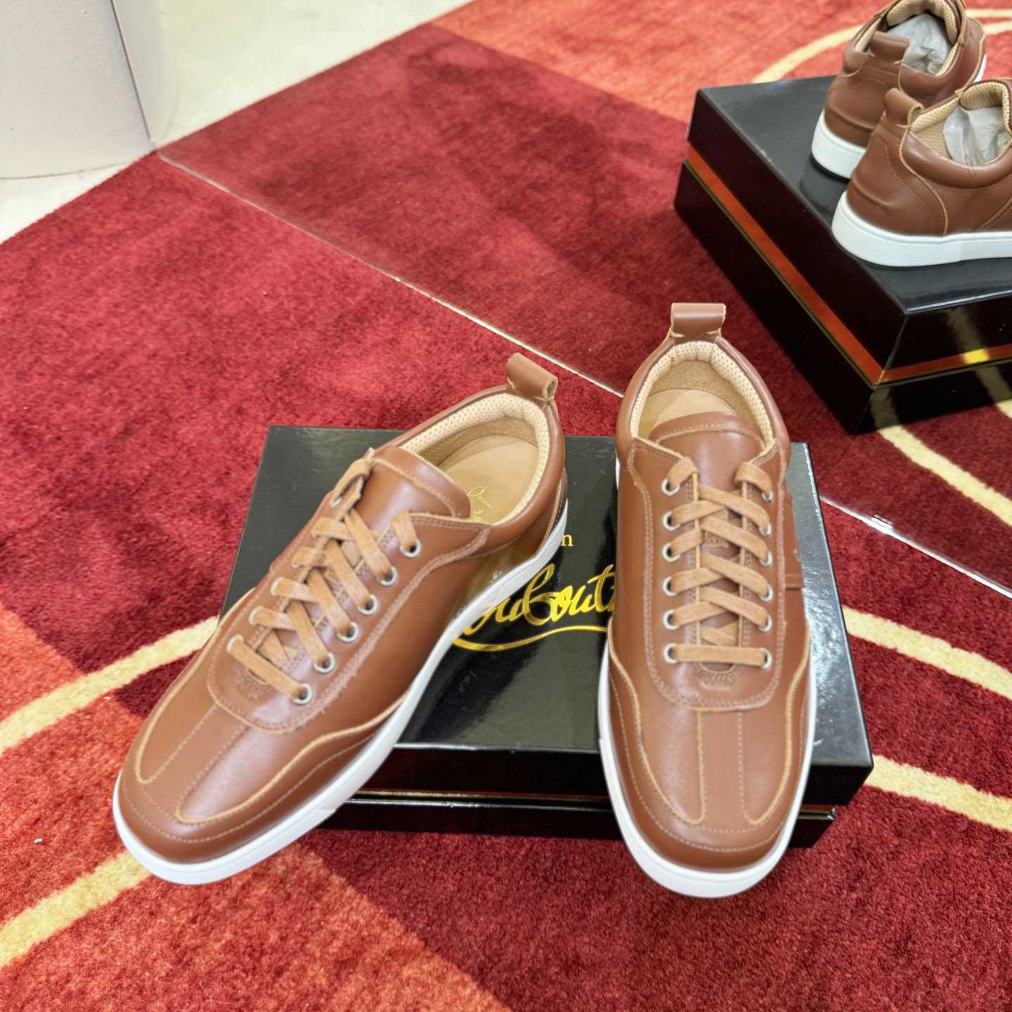 Christian Louboutin Retero Sneakers - DesignerGu