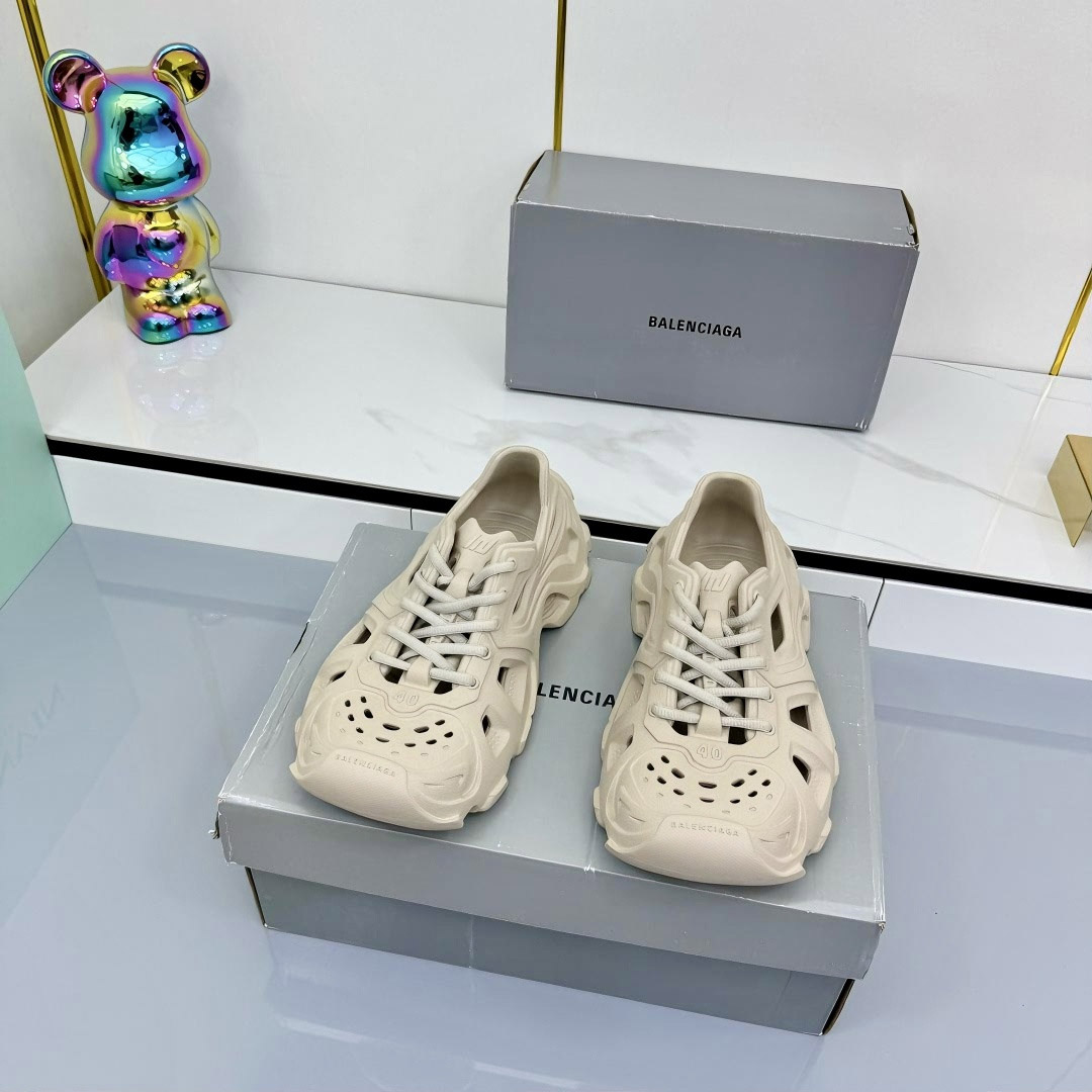 Balenciaga HD Lace-Up Sneakers - DesignerGu