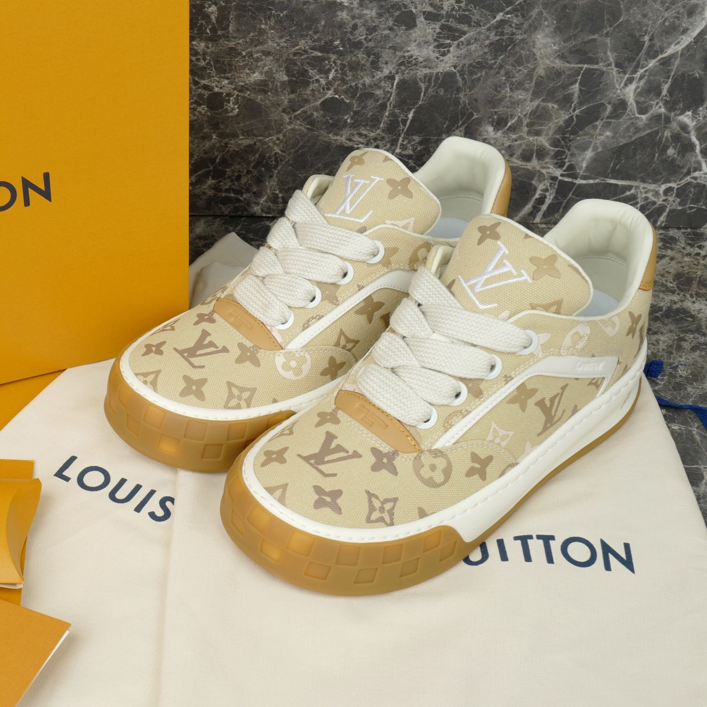 Louis Vuitton LV Tilted Sneaker 1AK81O - DesignerGu