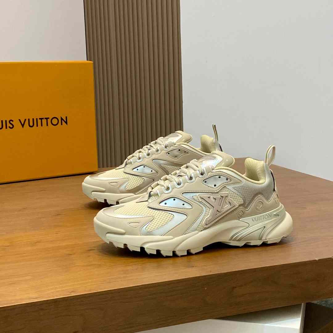Louis Vuitton  Runner Tatic Sneaker 1AINUL - DesignerGu