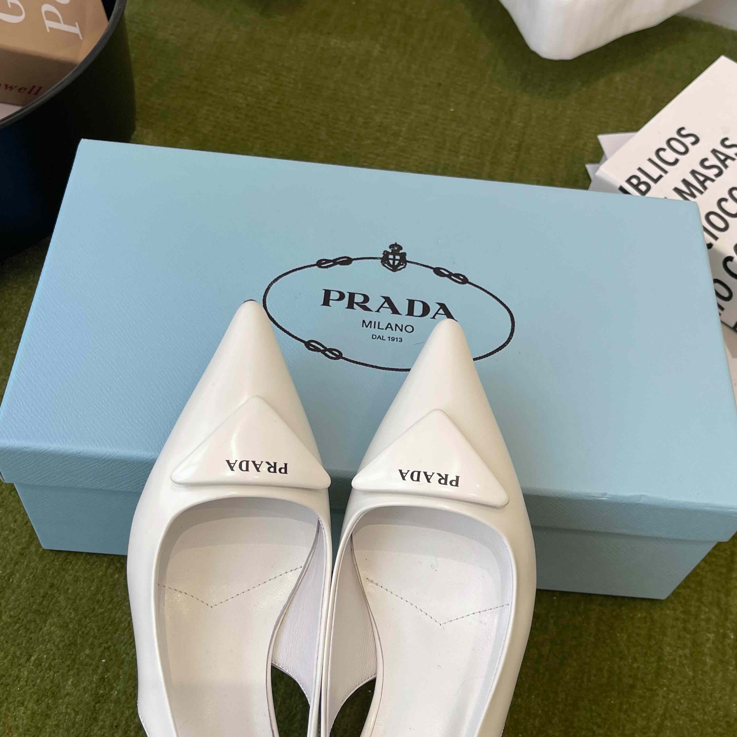 Prada Patent Leather Slingback Pumps - DesignerGu