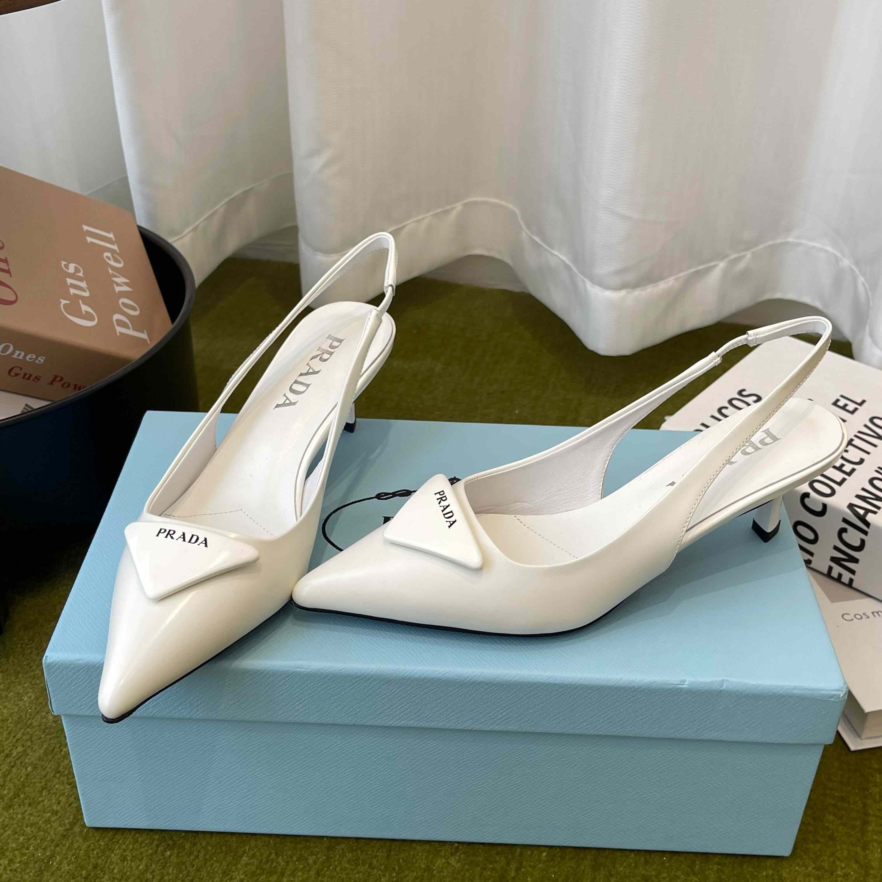 Prada Patent Leather Slingback Pumps - DesignerGu