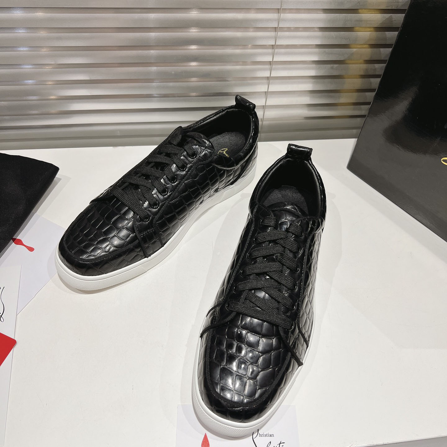 Christian Louboutin Rantulow Orlato Croc-Effect Low-Top Sneakers - DesignerGu