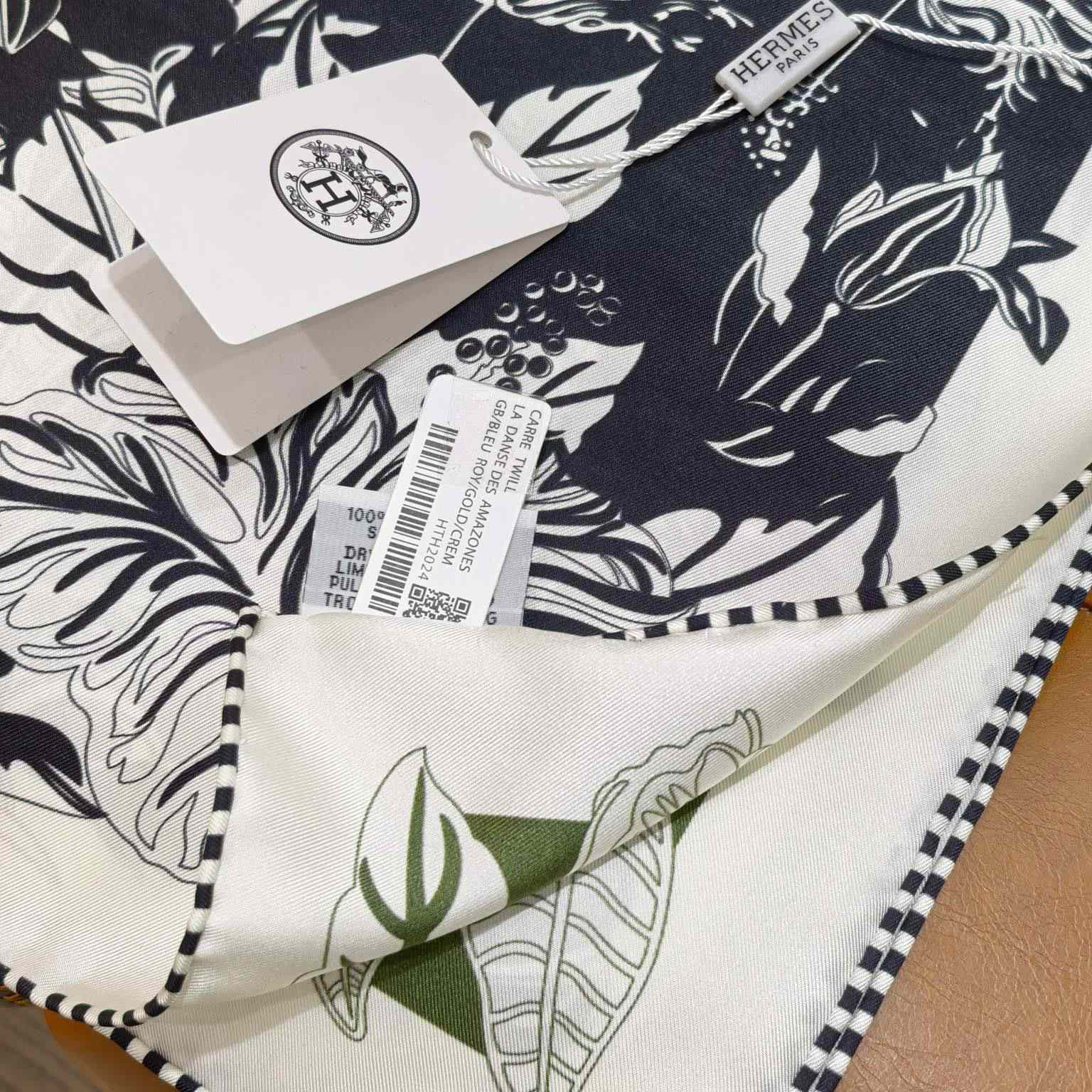 Hermes Flamingo Party Tattoo Double Face Scarf 90 - DesignerGu