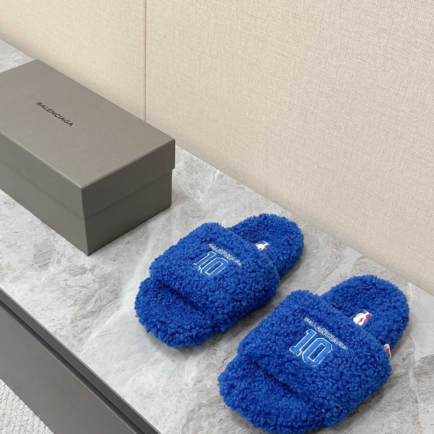 Balenciaga | Nba Collaboration Furry Open Mule - DesignerGu