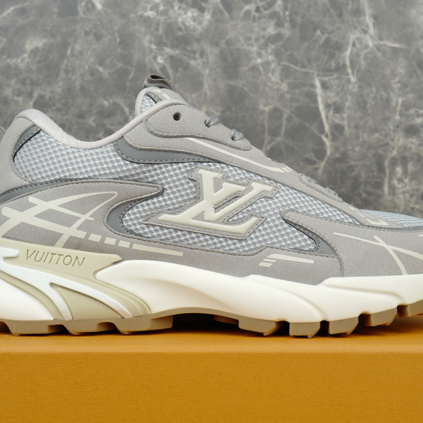Louis Vuitton LV Tatic Runner Sneaker 1AKC3L - DesignerGu