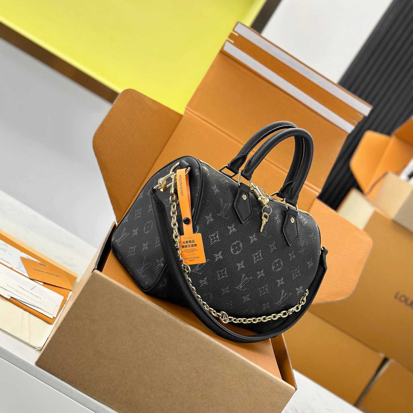 Louis Vuitton Speedy Bandoulière 25 M26486 - DesignerGu
