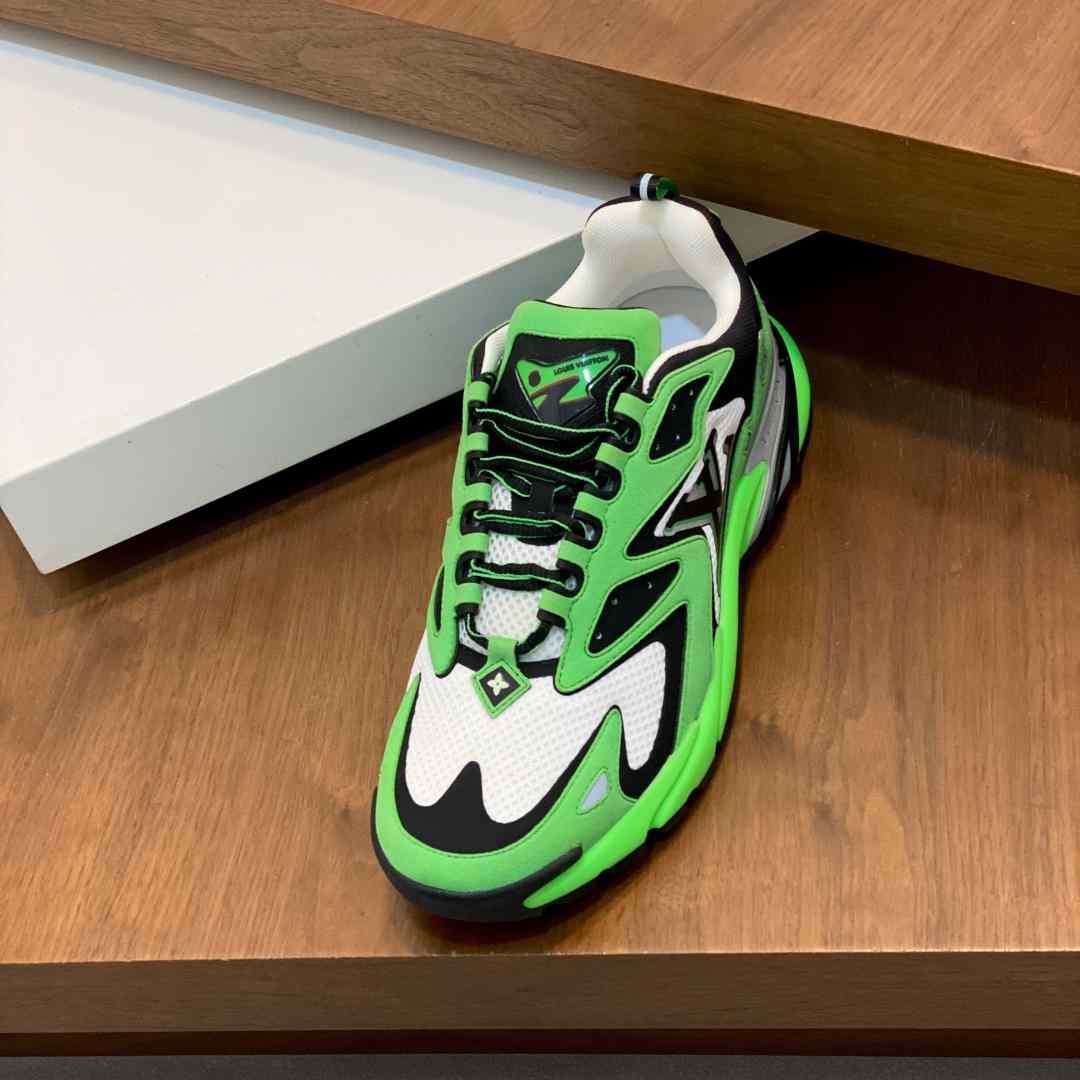 Louis Vuitton  Runner Tatic Sneaker  - DesignerGu