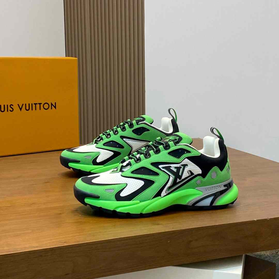 Louis Vuitton  Runner Tatic Sneaker  - DesignerGu
