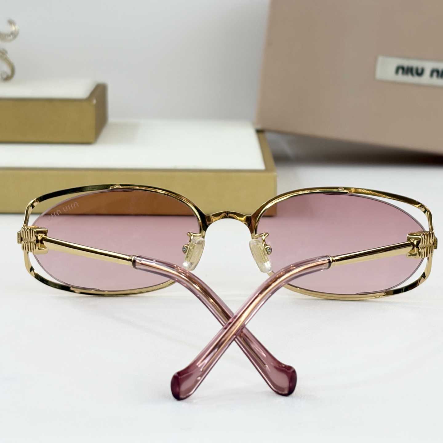 Miu Miu SMU58YSunglasses - DesignerGu