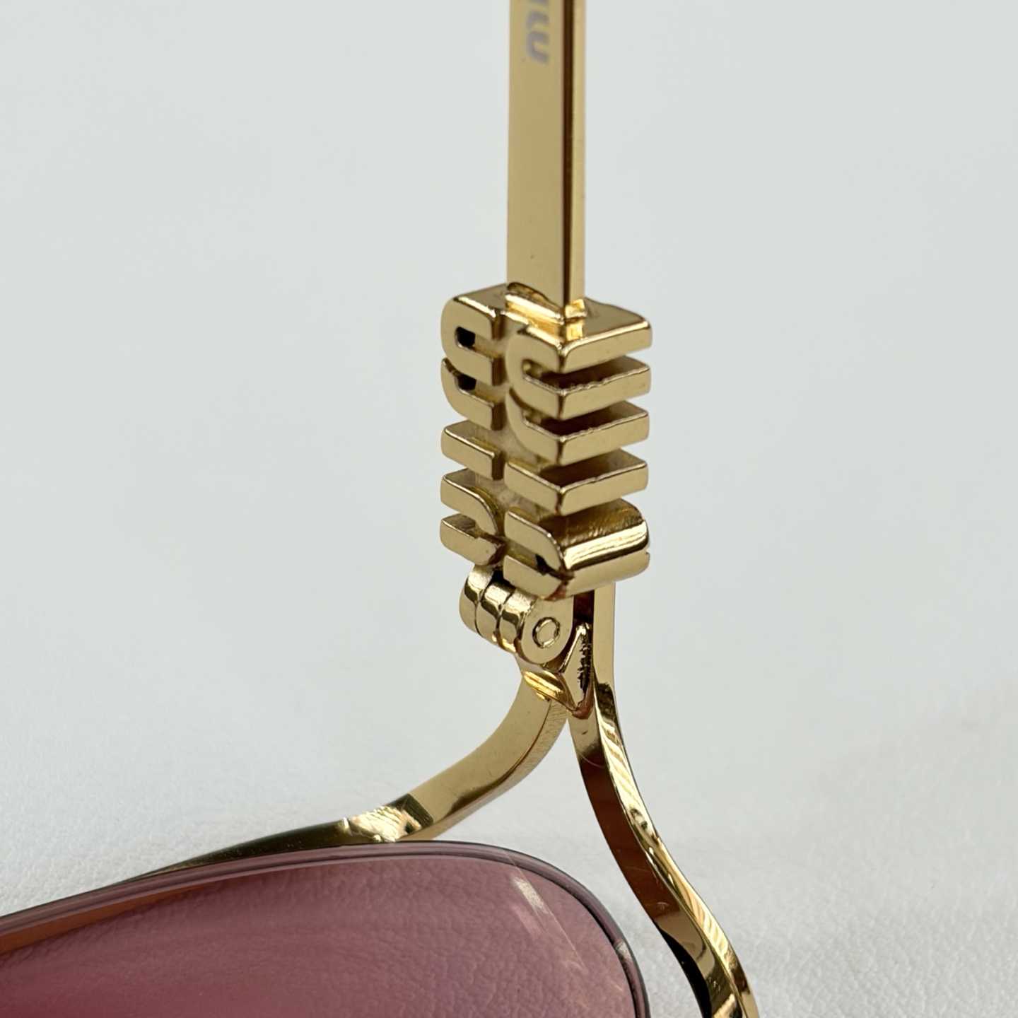 Miu Miu SMU58YSunglasses - DesignerGu