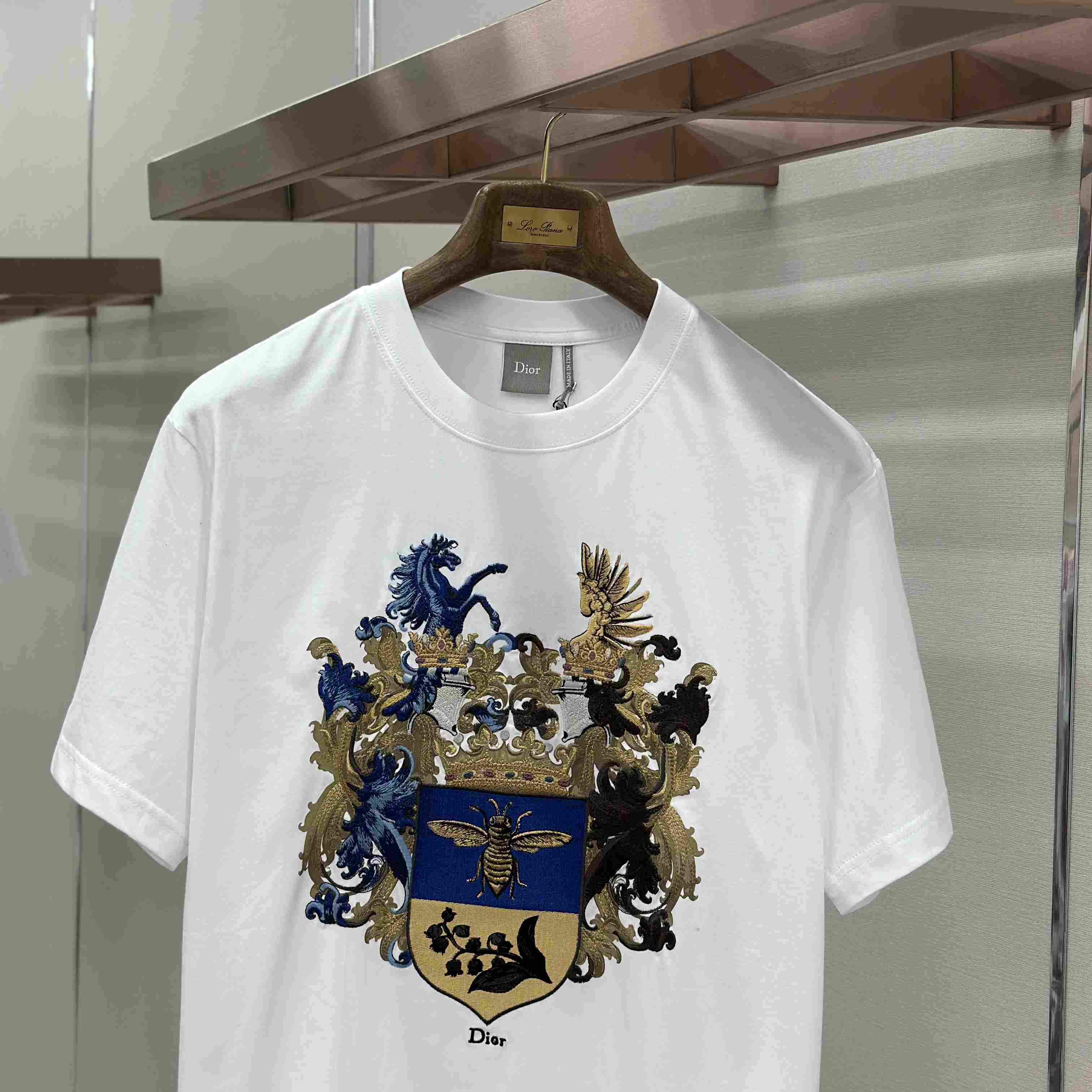 Dior T-Shirt With Dior Blason Print, Relaxed Fit - DesignerGu