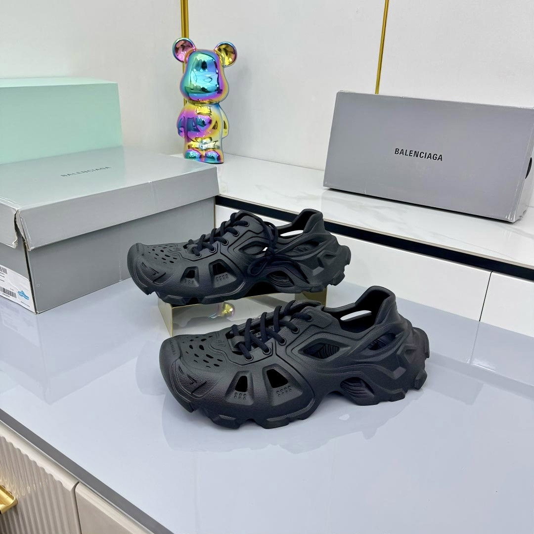 Balenciaga HD Lace-Up Sneakers - DesignerGu