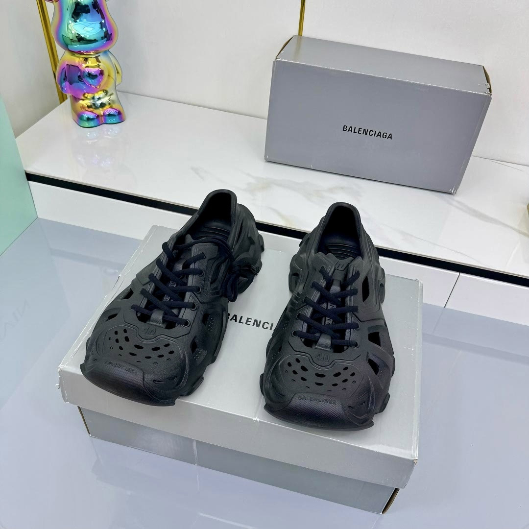 Balenciaga HD Lace-Up Sneakers - DesignerGu
