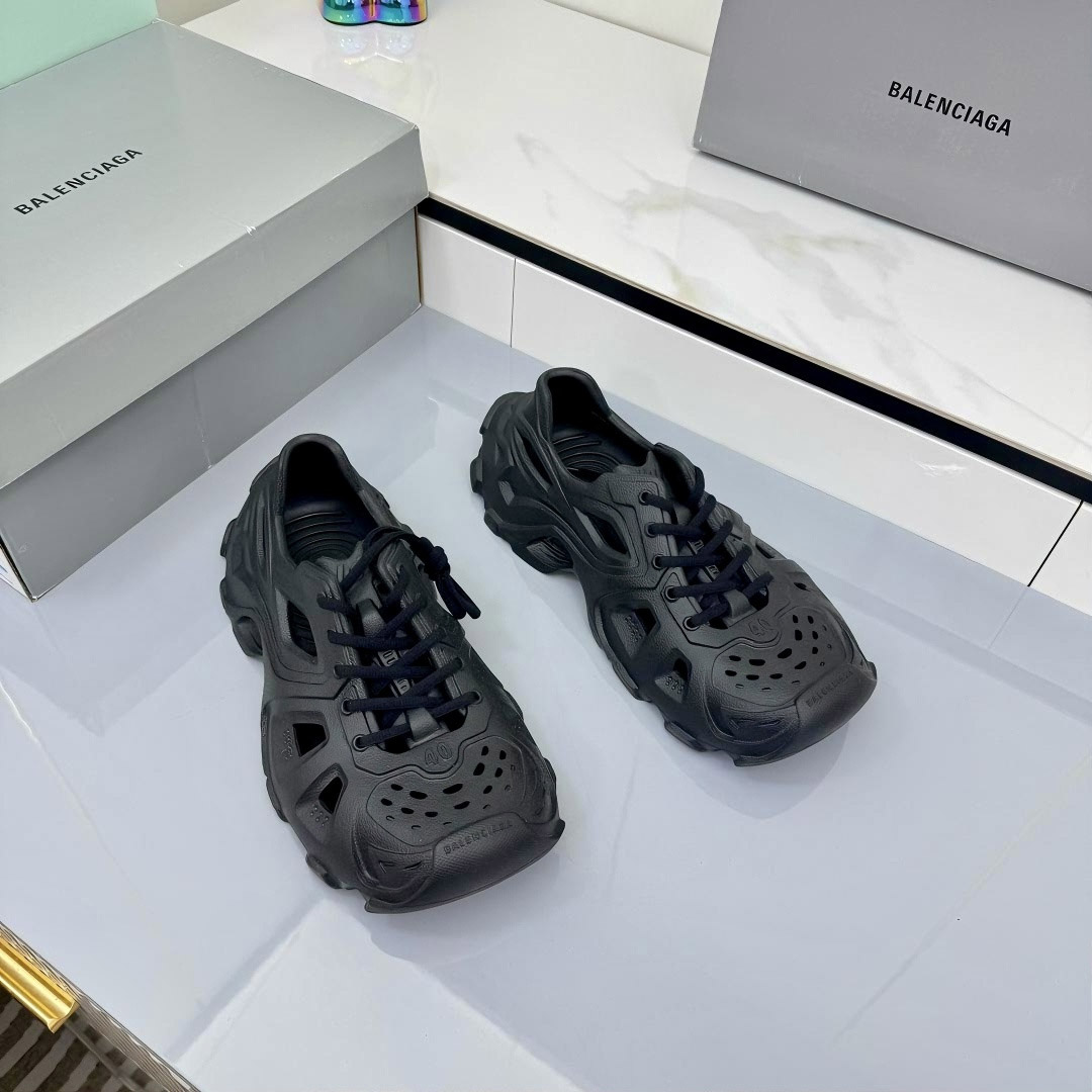 Balenciaga HD Lace-Up Sneakers - DesignerGu