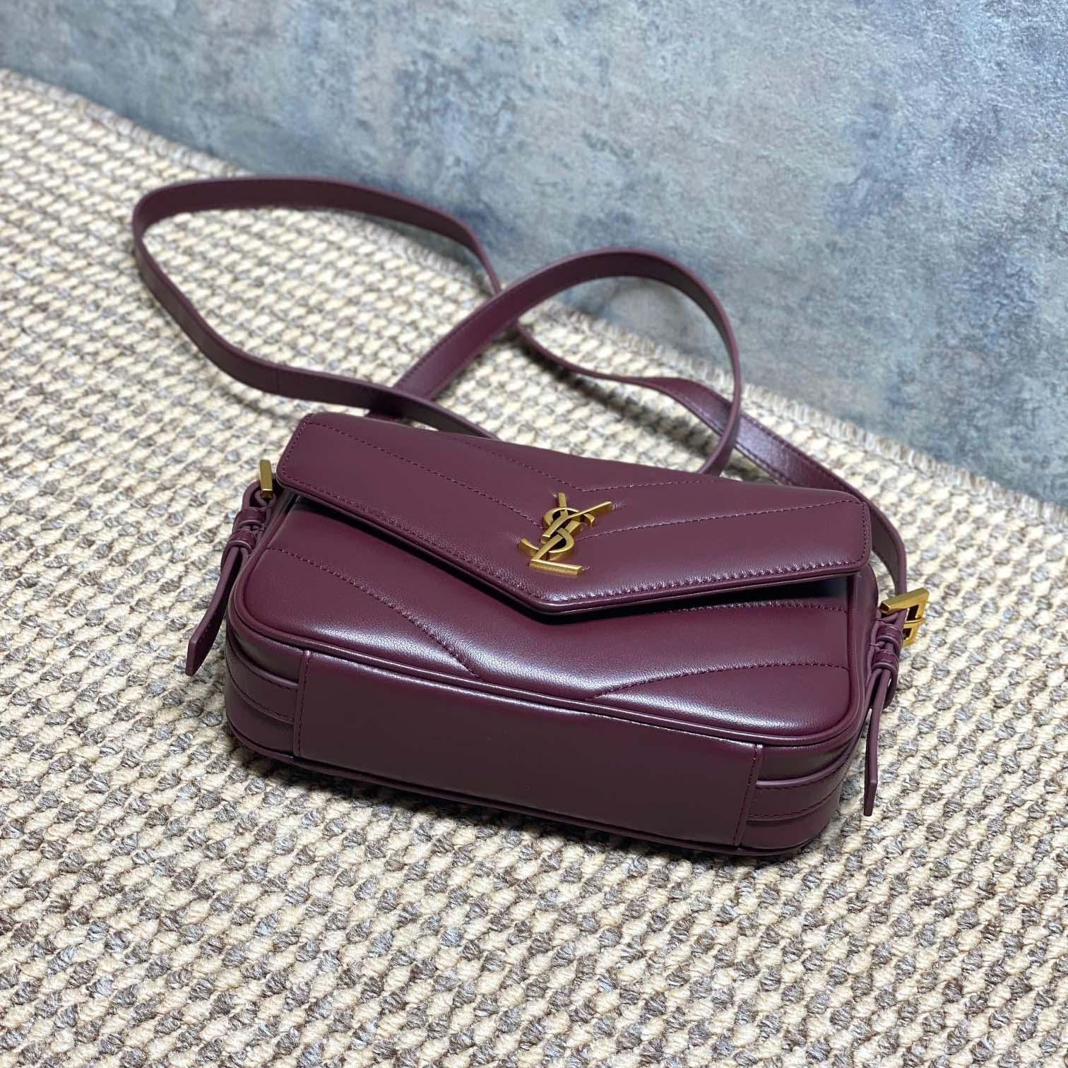 Saint Laurent LOULOU Toy Crossbody In MATELASSÉ Lambskin - DesignerGu